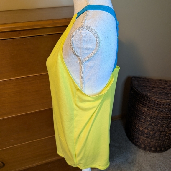 UnderArmour fluorescent braided running tank XL - Picture 4 of 10